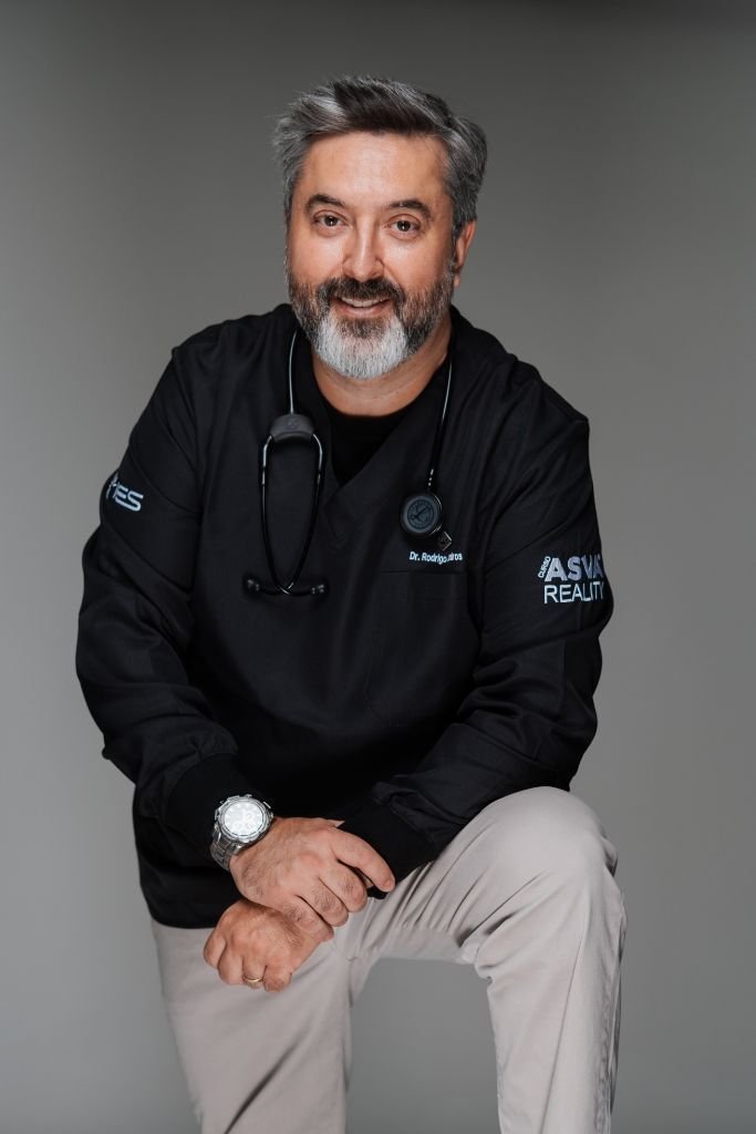 Dr. Rodrigo Quadros